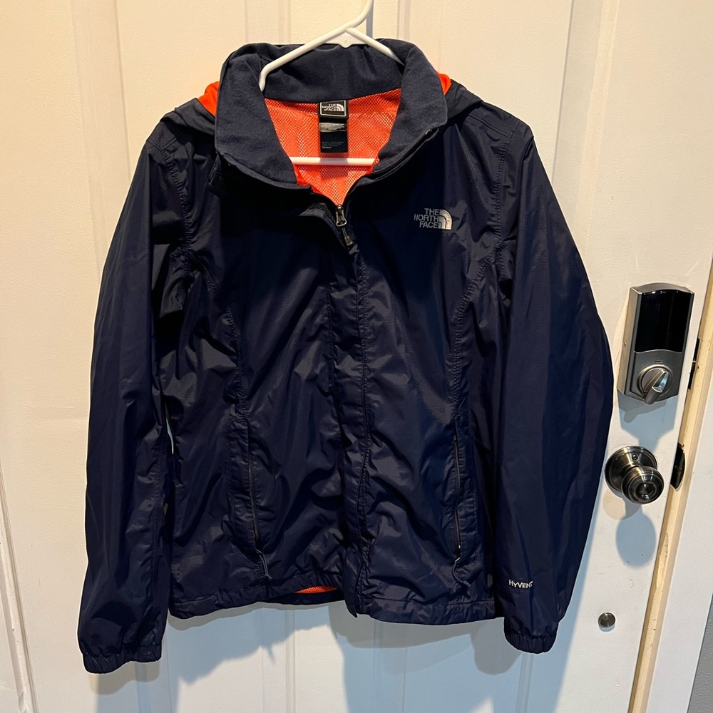 Excellent condition the north face women’s size large rain jacket with hood